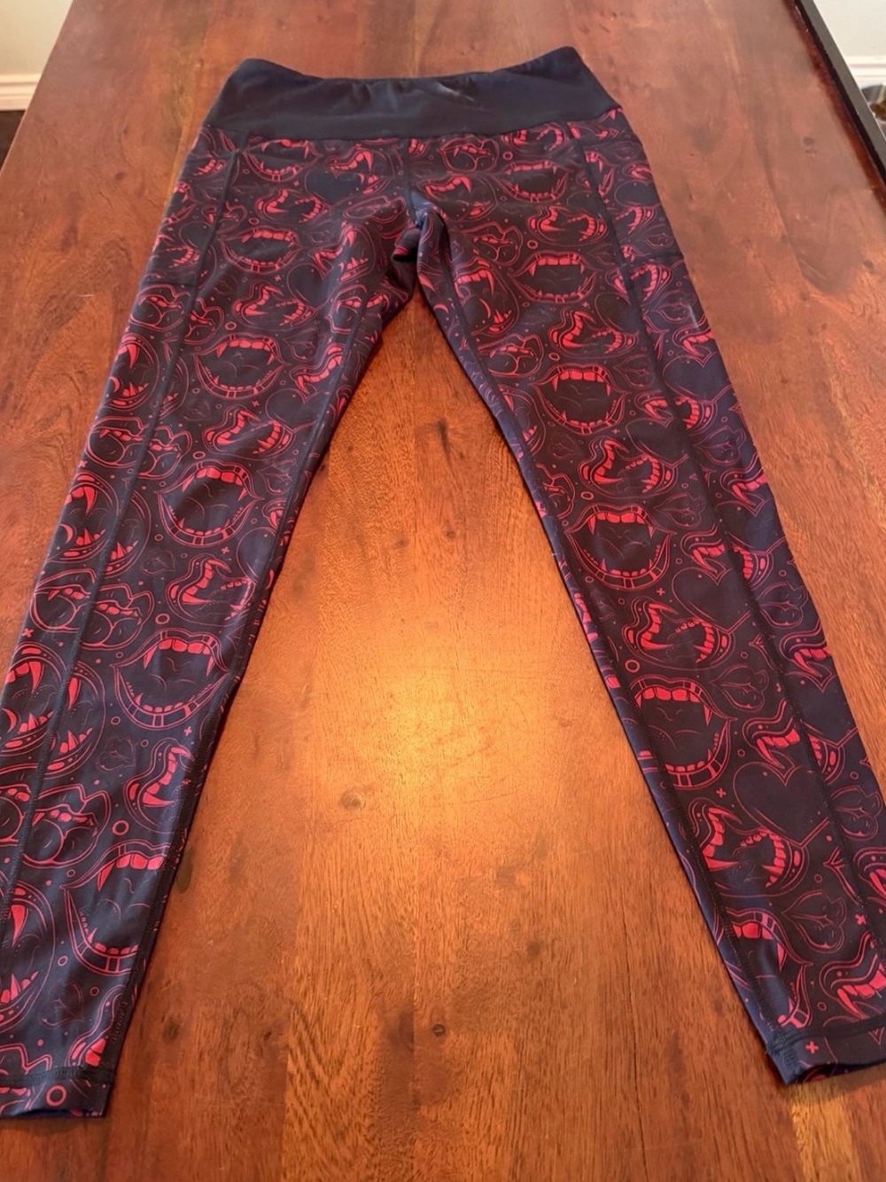 Reversible CVG Vivacious & Delicious Vampire Leggings